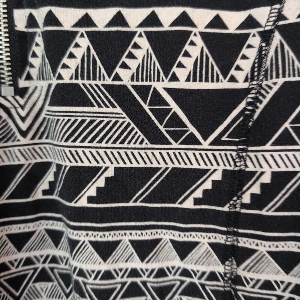 Pink by Victoria Secret Top Womens Size Large Black White Pullover Quarter Zip - Picture 5 of 6